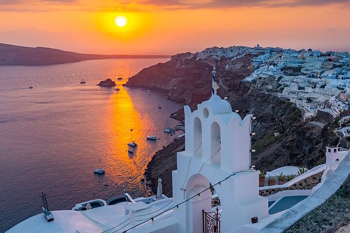 Private Santorini Tailor Made - Choice of the Guest!