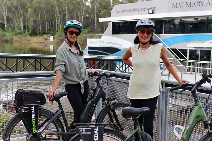 Echuca Guided E-Bike Cycling Tour with local guide