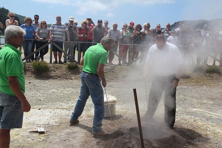 Furnas Volcano & Tea Plantation With Traditional Lunch, East Tour