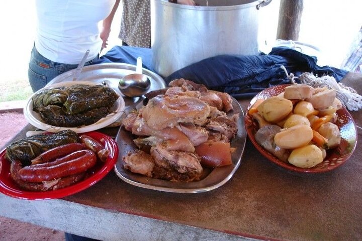 Furnas Volcano & Tea Plantation With Traditional Lunch, East Tour