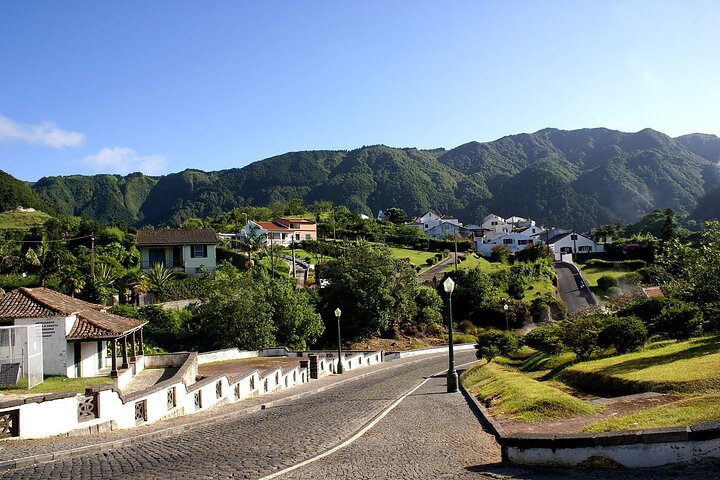 Furnas Volcano & Tea Plantation With Traditional Lunch, East Tour