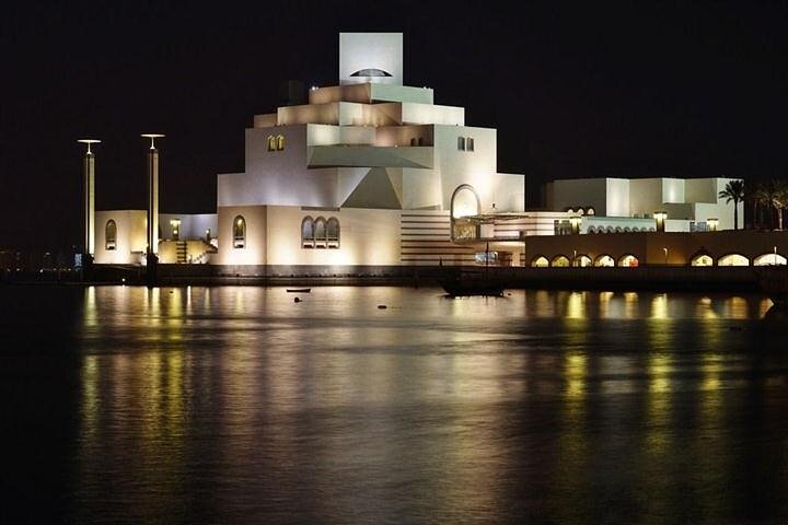 Doha: Guided City Tour with Airport and Hotel Pickup