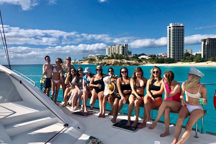 Best Luxury Catamaran Day Sail St Maarten on The Phoenix (Public)
