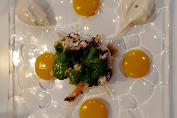 San Sebastian Premium Pintxo Food, Wine & Market Foodie Tour