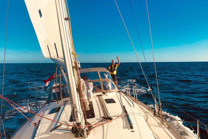 La Maddalena Archipelago Sailing Tour with Lunch from Palau