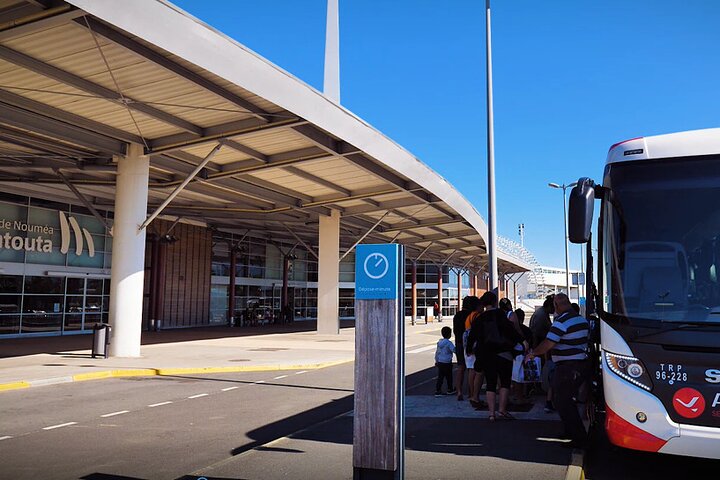 Airport Transfer: La Tontouta International Airport to Noumea