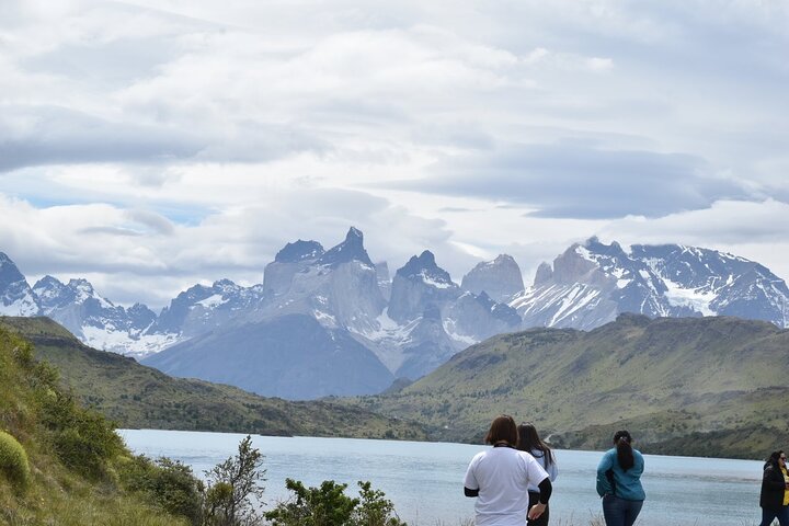 Private Torres del Paine & Milodon, departing from Punta Arenas