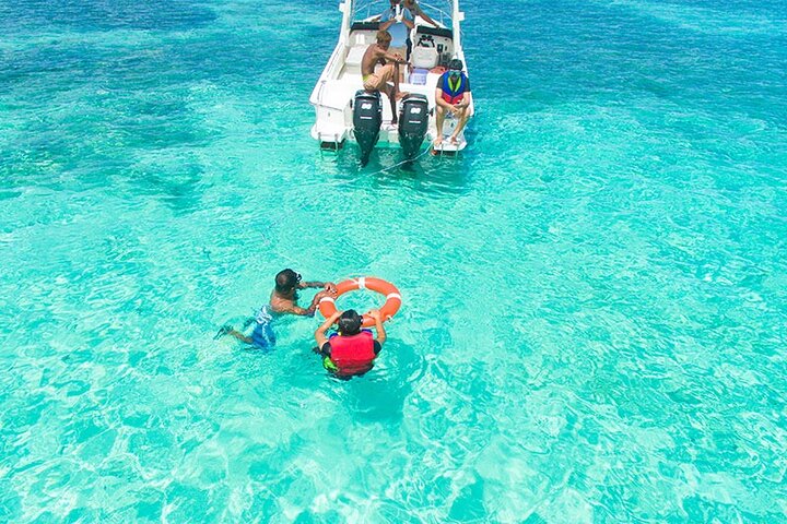 Full Day Tour 5 Island to Ile Aux Cerfs Incl. Lunch and Transfer