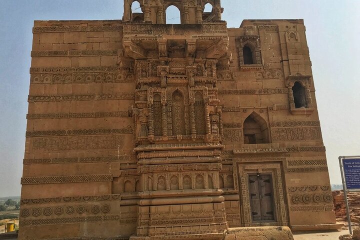 UNESCO World Heritage Tour Near Karachi