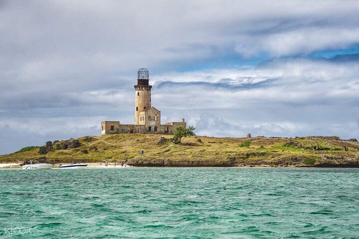 Full Day Tour 5 Island to Ile Aux Cerfs Incl. Lunch and Transfer