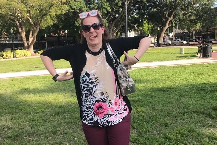 Participate in a Fun Scavenger Hunt in Omaha by Wacky Walks