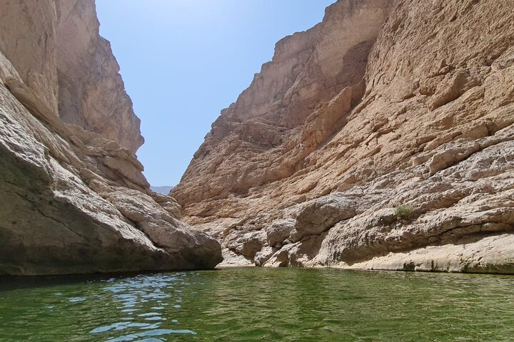 Full-Day Bimmah Sinkhole and Wadi Al Arbeieen Tour