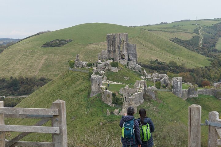 Portland Cruise Excursion - Jurassic Coast Gems!