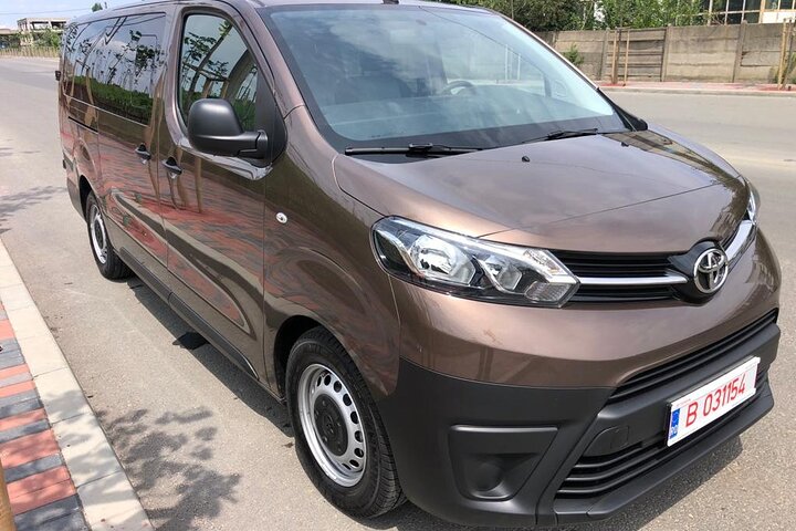 Tulcea to Bucharest - Private Guided Transfer - Car and Driver