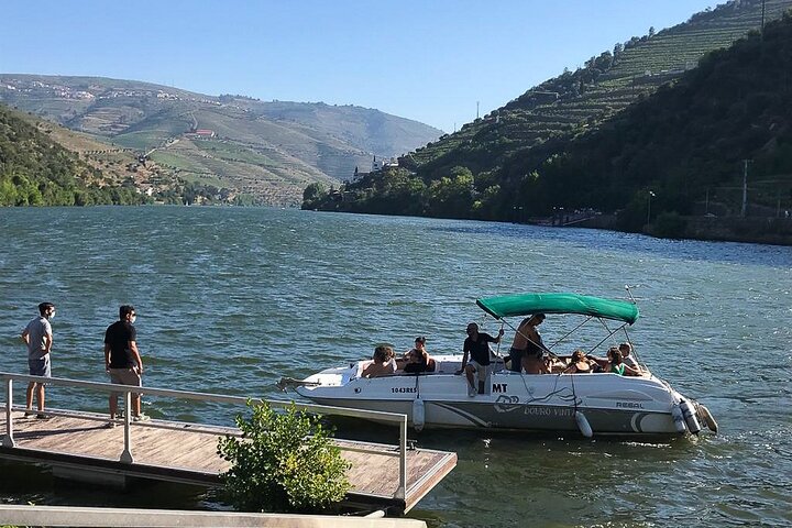 Private Douro 4x4 Adventure with Winery, Lunch & River Cruise