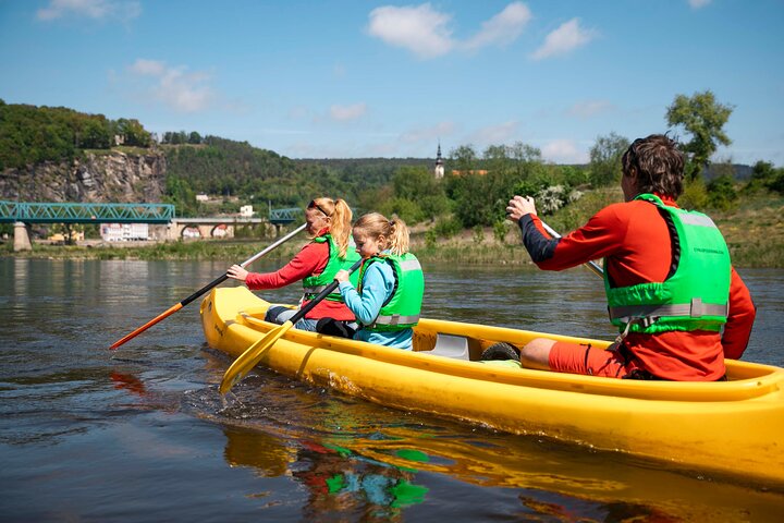 Canoeing on the Elbe river from Děčín to Bad Schandau