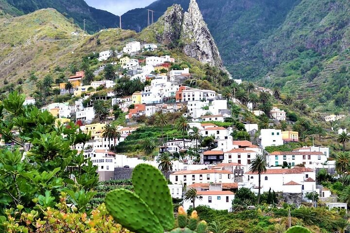 Full Day Guided Tour to La Gomera from Tenerife