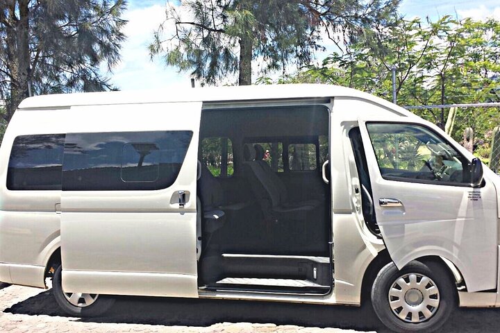 Transfer TGZ Airport to the Hotel in San Cristobal de las Casas