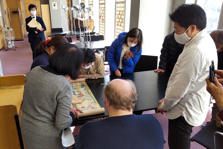 Little Kyoto Nishio :Enjoy matcha & the first classic book museum