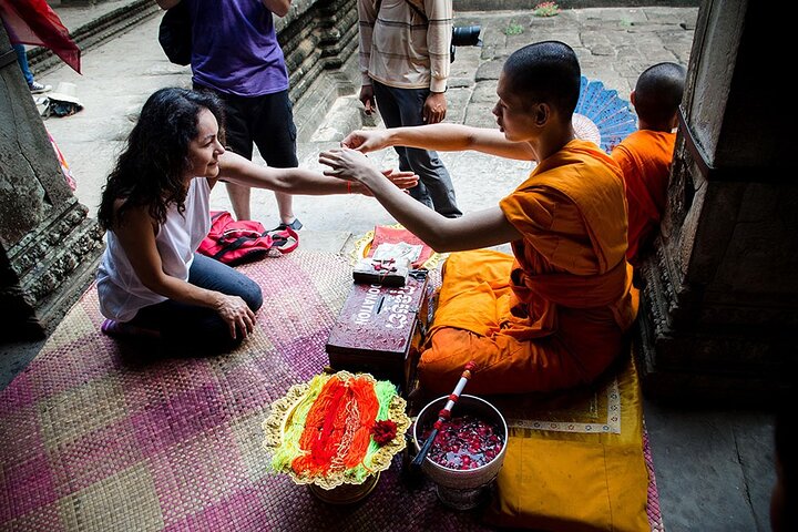 Phnom Penh to Siem Reap by Private Car or Minivan