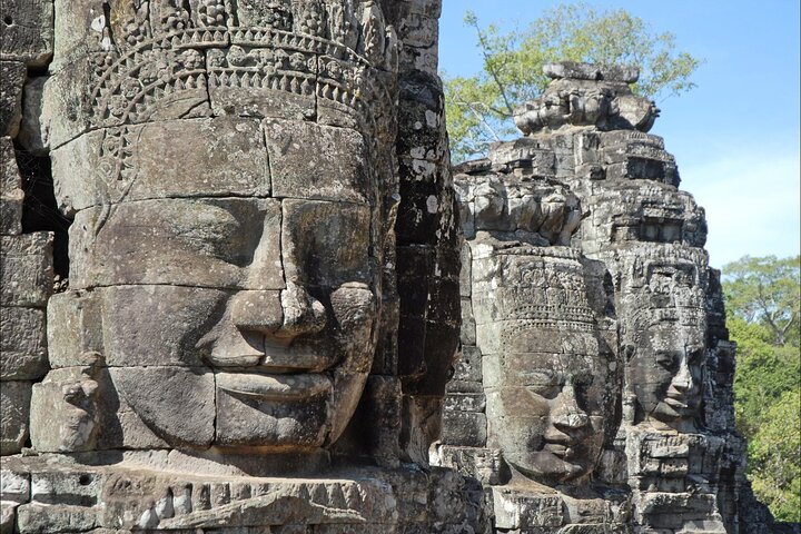 Phnom Penh to Siem Reap by Private Car or Minivan