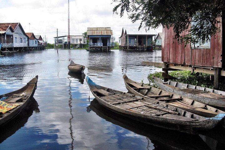 Phnom Penh to Siem Reap by Private Car or Minivan