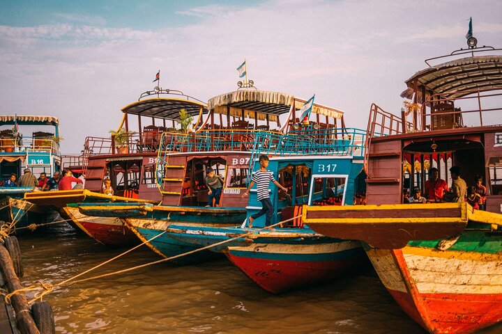 Phnom Penh to Siem Reap by Private Car or Minivan