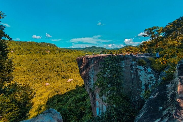 Phnom Penh to Siem Reap by Private Car or Minivan