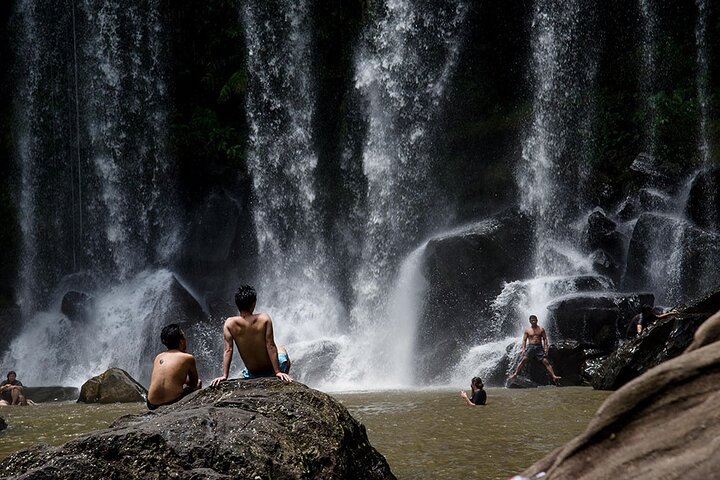 Phnom Penh to Siem Reap by Private Car or Minivan