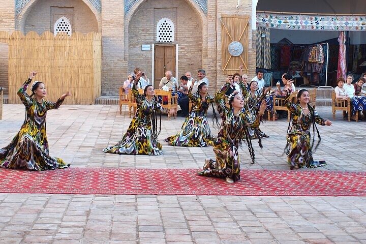 Uzbekistan 6 Days Private Tour Khiva-Bukhara-Samarkand by Train
