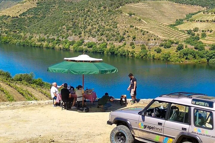Private Douro 4x4 Adventure with Winery, Lunch & River Cruise