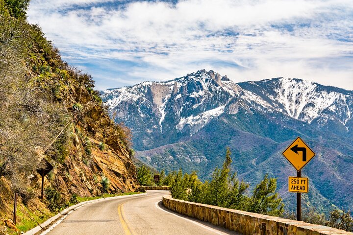 Sequoia & Kings Canyon NP Self-Guided Driving Audio Tour