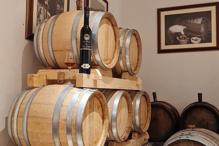 Krk Island: Cellar Tour, Biodynamic Wine Tasting & Food Pairing