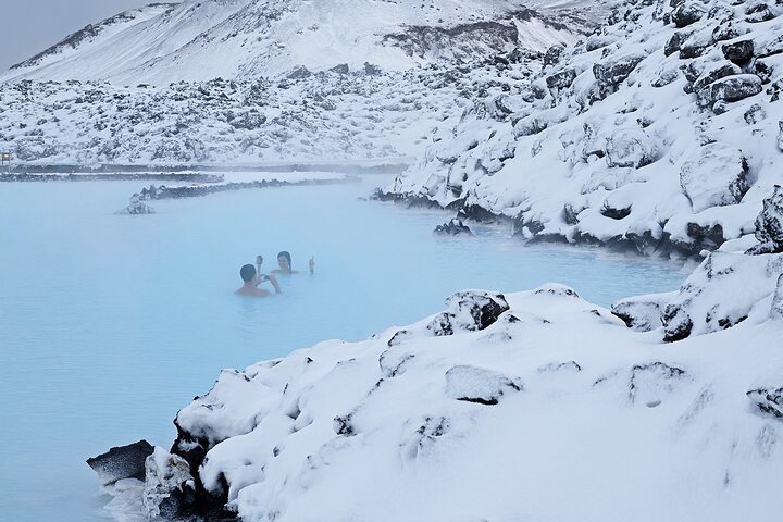Blue Lagoon Admission with Mask, Drink, Transfers from Reykjavik