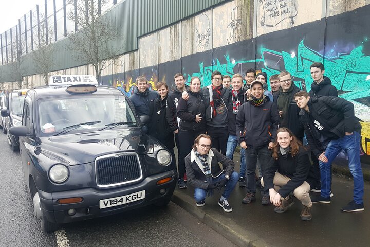 Private Black Taxi Belfast City Tour