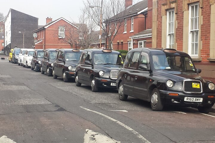 Private Black Taxi Belfast City Tour