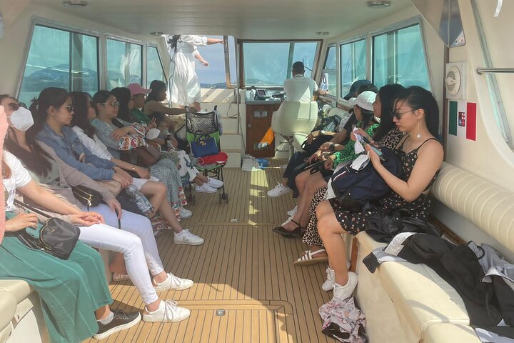 Stresa: Isola Pescatori and Isola Bella Hop-on Hop-off boat tour