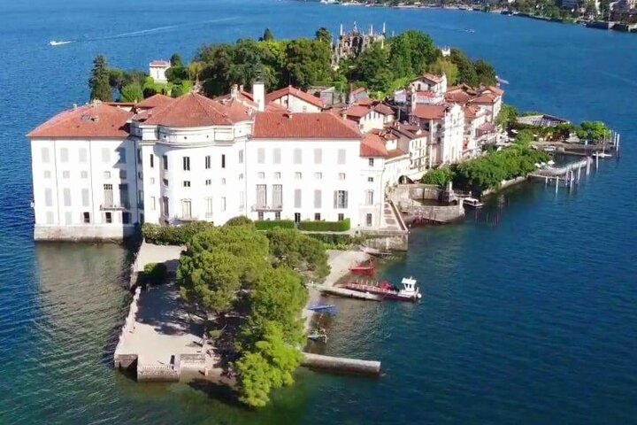 Stresa: 1-Day 3 Borromean Islands Hop-On Hop-Off Boat Tour