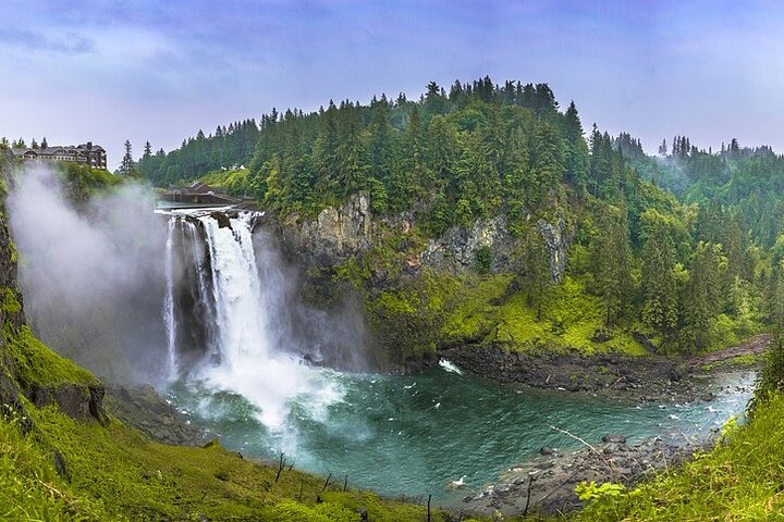 Snoqualmie Falls and Wineries Tour from Seattle