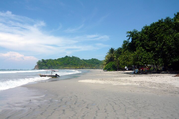 Private Transfer From Liberia Airport To Playa Samara- Playa Carrillo