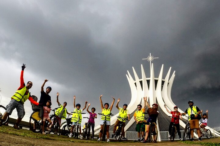 Monumental Axis Bike Tour - Brasilia