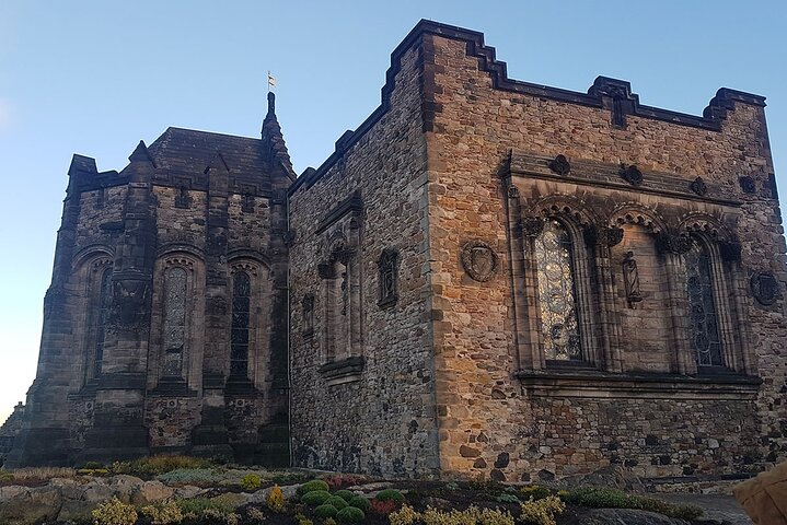 Edinburgh Castle: Guided Walking Tour with Entry Ticket