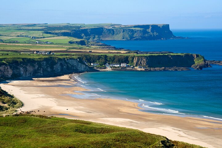 Chauffeur Giants Causeway & Belfast Private Day Tour From Dublin