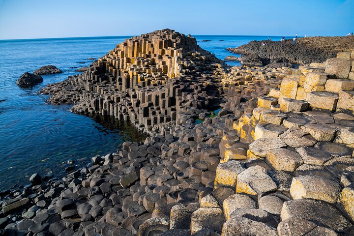 Chauffeur Giants Causeway & Belfast Private Day Tour From Dublin