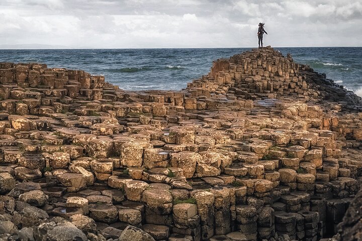 Chauffeur Giants Causeway & Belfast Private Day Tour From Dublin