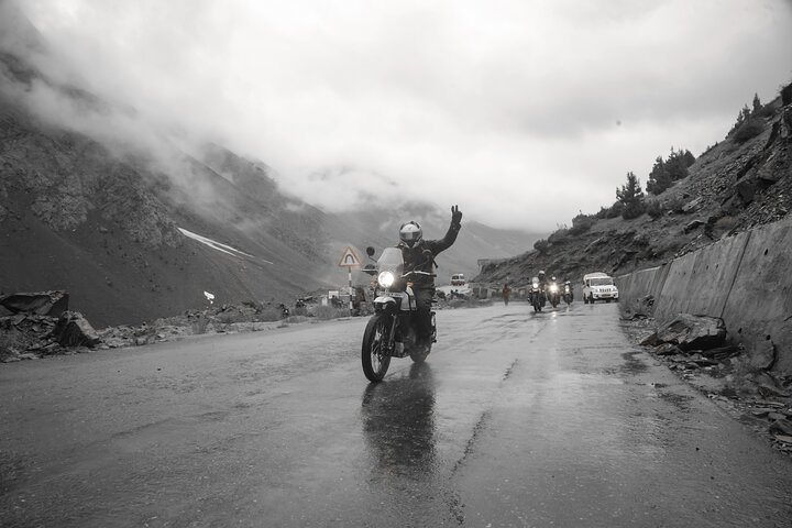 Leh Ladakh Motorcycle Tour - 7 Days Of Ultimate Thrill
