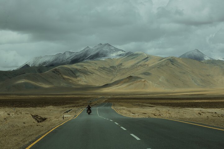 Leh Ladakh Motorcycle Tour - 7 Days Of Ultimate Thrill