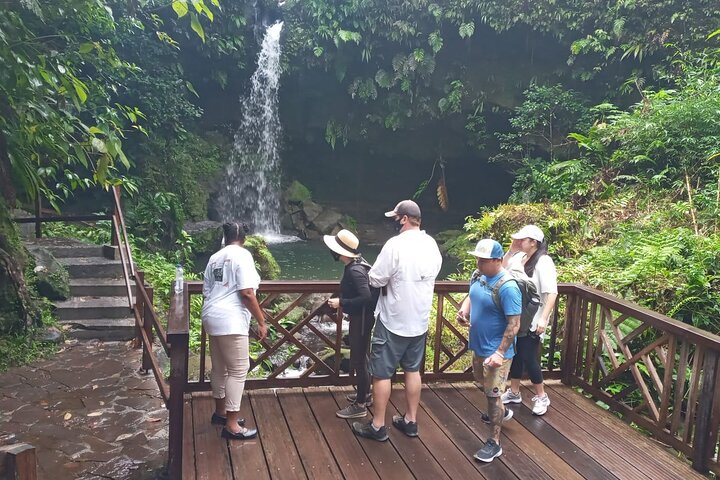 Pepper's Choice : Waterfalls, Sulphur Spa & Black Sand Beach