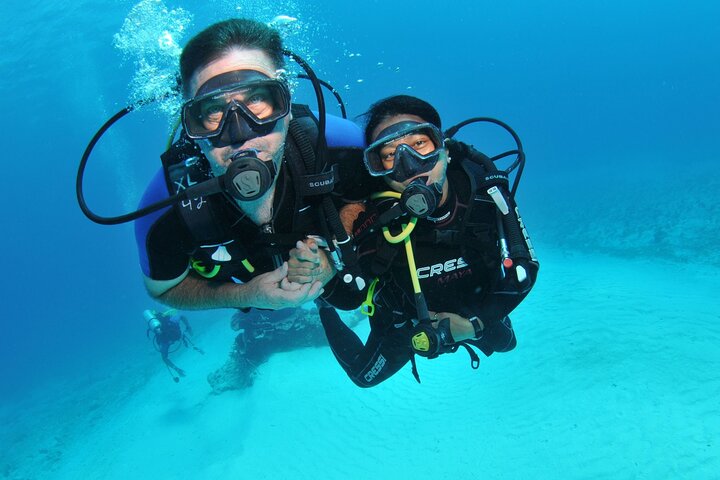 Discover scuba diving in Búzios