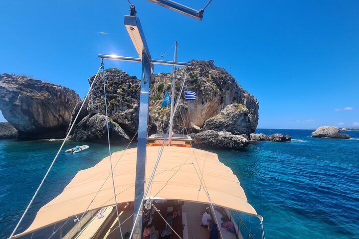 "Dreamy cruise"Daily Cruise from Argostoli harbour with a traditional Greek boat